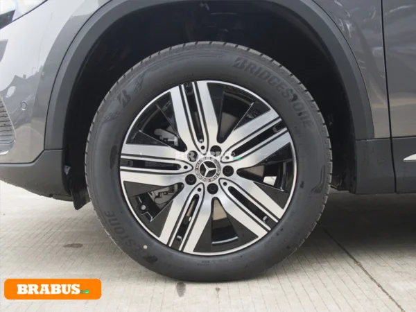 تفاصيل السيارة الكهربائية BENZ-EQA_2