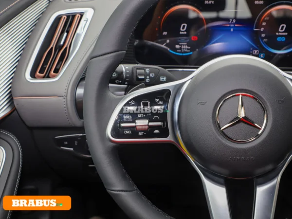 BENZ-EQC-electric-vehicle-Central-control_2