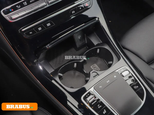 BENZ-EQC-electric-vehicle-Central-control_8