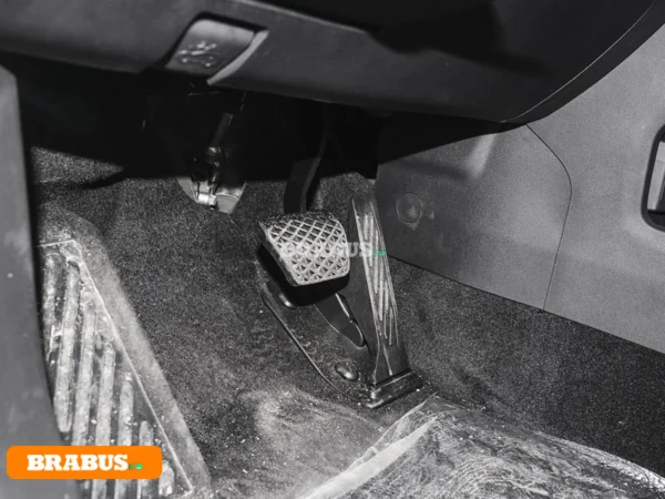 Discovery-06-gasoline-vehicle-Detail_6