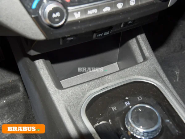 Escape-electric-vehicle-Central-control_7