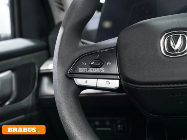 Explorer-electric-vehicle-Central-control_2