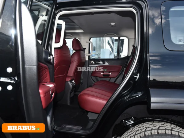 TANK-300-vehiculo-gasolina-Espacio_3