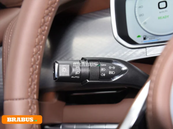 TANK-700HiT-4-electric-vehicle-Central-control_5