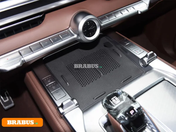 TANK-700HiT-4-electric-vehicle-Central-control_7