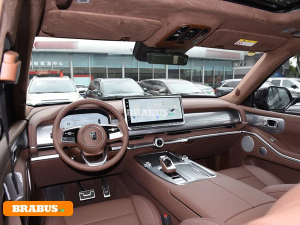 TANK-700HiT-4-electric-vehicle-Space_1