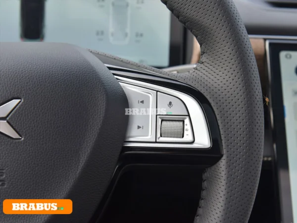 Xpeng-P5-электромобиль-Центральный-управление_3