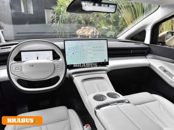 Xpeng-X9-электромобиль-Space_1